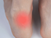 Dor atrás do tornozelo